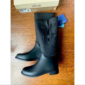 Clarks waterproof boots, size 8. new with tags and box, never worn.